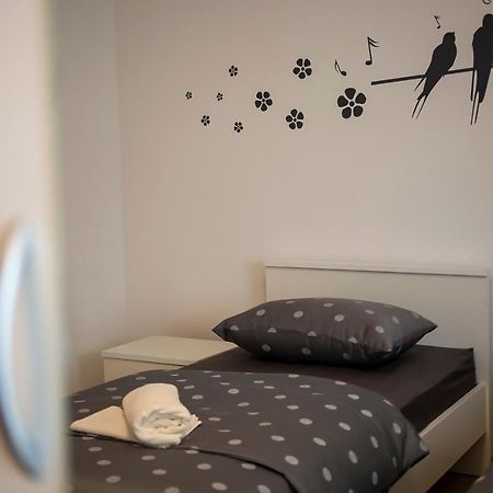 Apartman Mia Шибеник Екстер'єр фото
