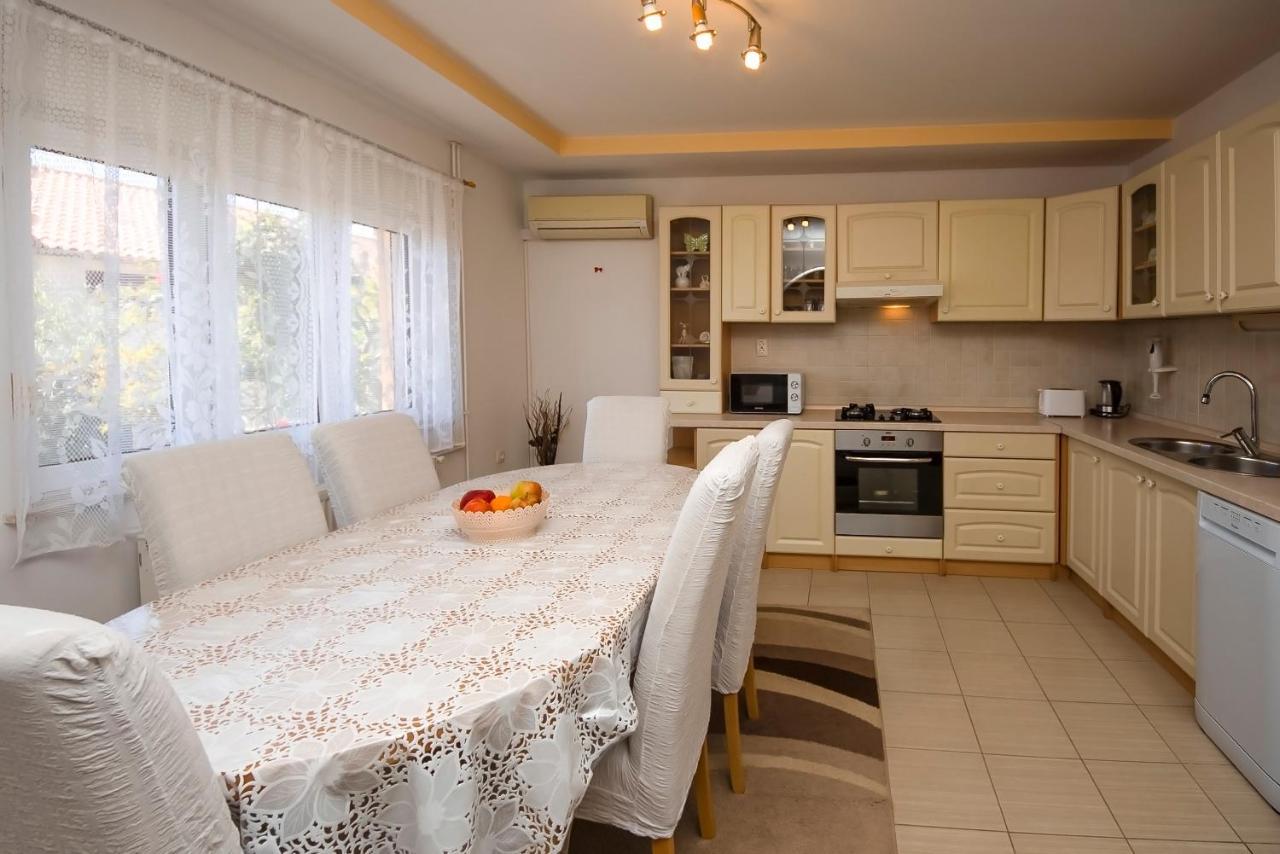 Apartman Mia Шибеник Екстер'єр фото
